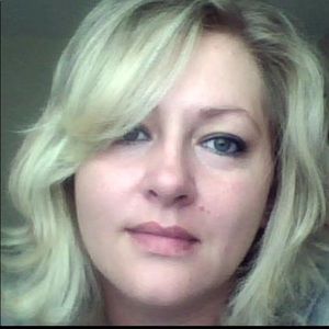 Meet your Posher, Eva